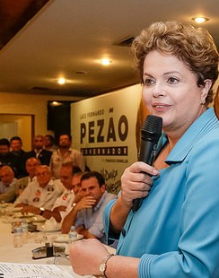 Lideranças políticas do Rio apoiam Dilma