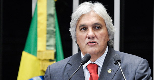 PMDB é fundamental para o sucesso do governo, diz líder do PT no Senado