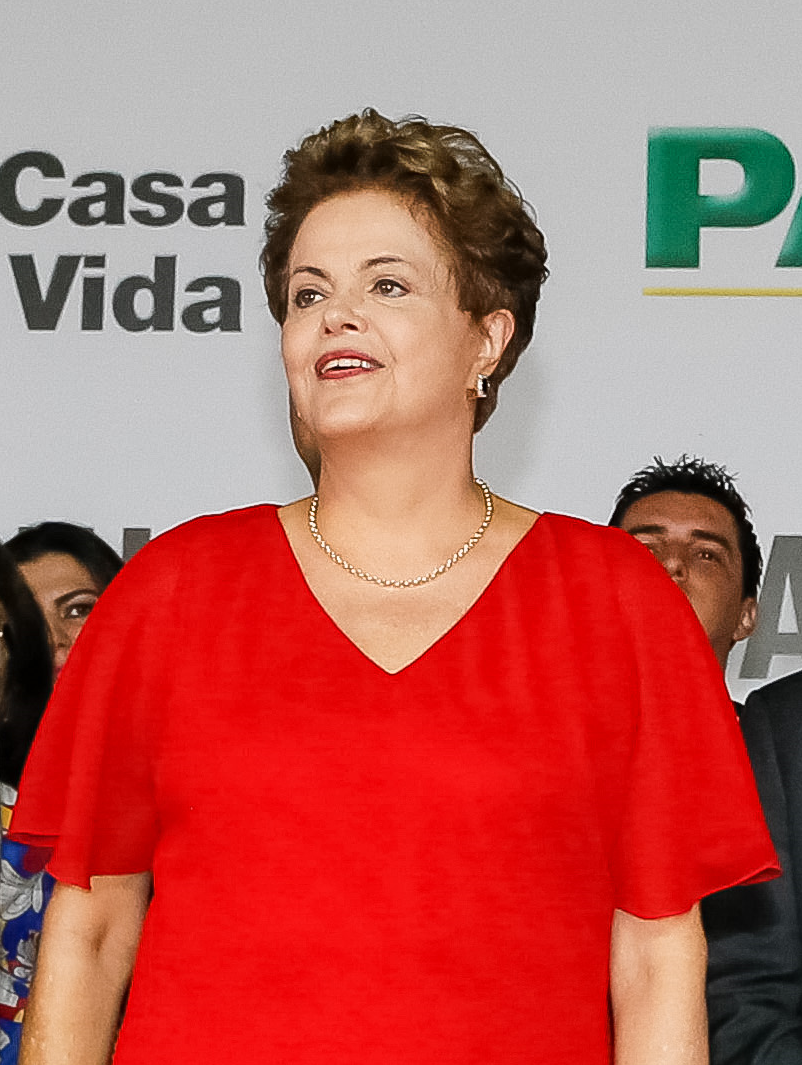 Ajustes manterão progressos, diz Dilma em Minas