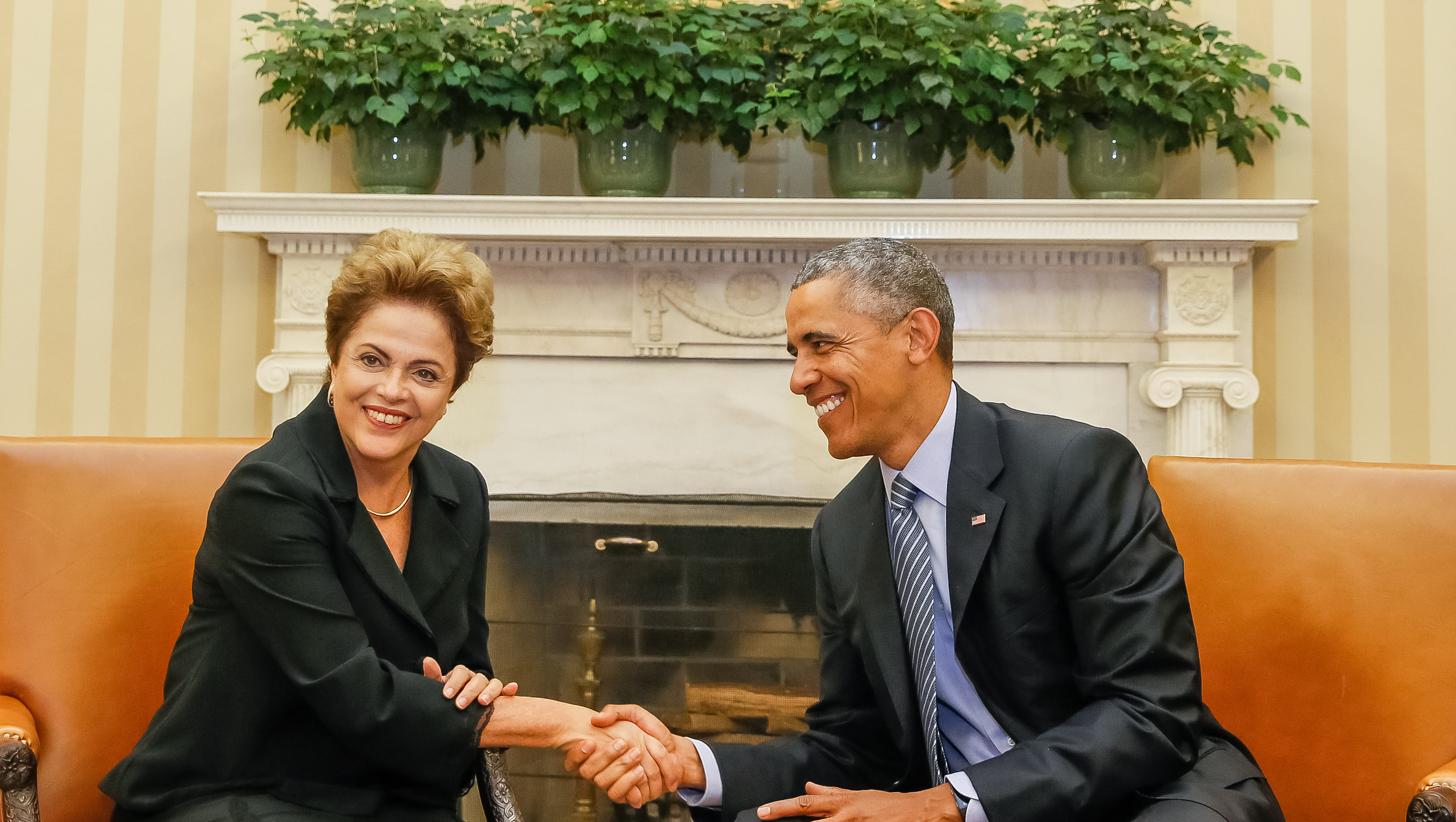 Em ligação à Dilma, Obama agradece liderança brasileira em acordo do clima