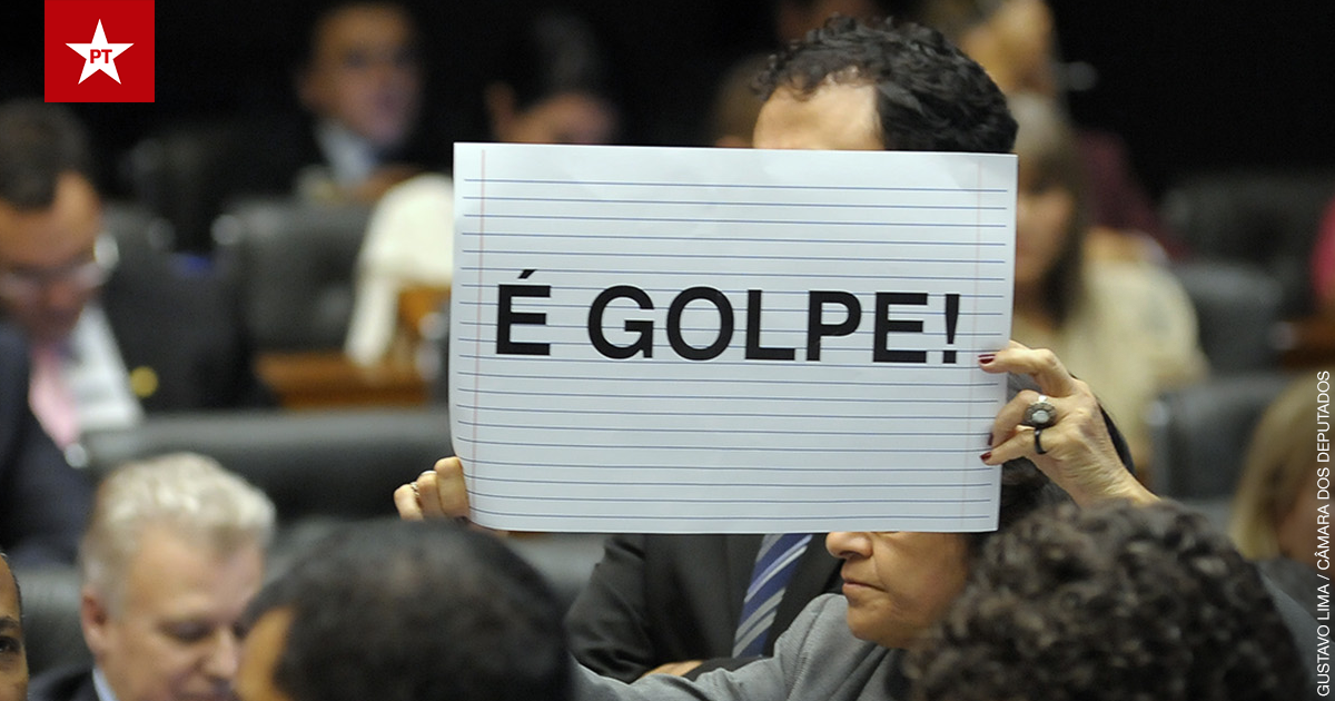 Intelectuais estrangeiros condenam ameaça à democracia brasileira