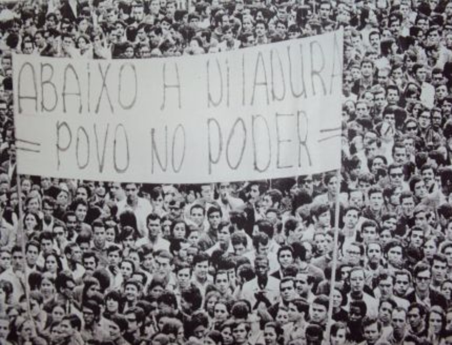 Karol Cavalcante: “A face verdadeira dos manifestantes de 13/3”