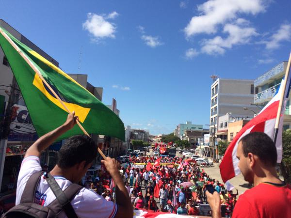 Ato pela democracia já tem mobilização na Bahia, Paraná e Alagoas
