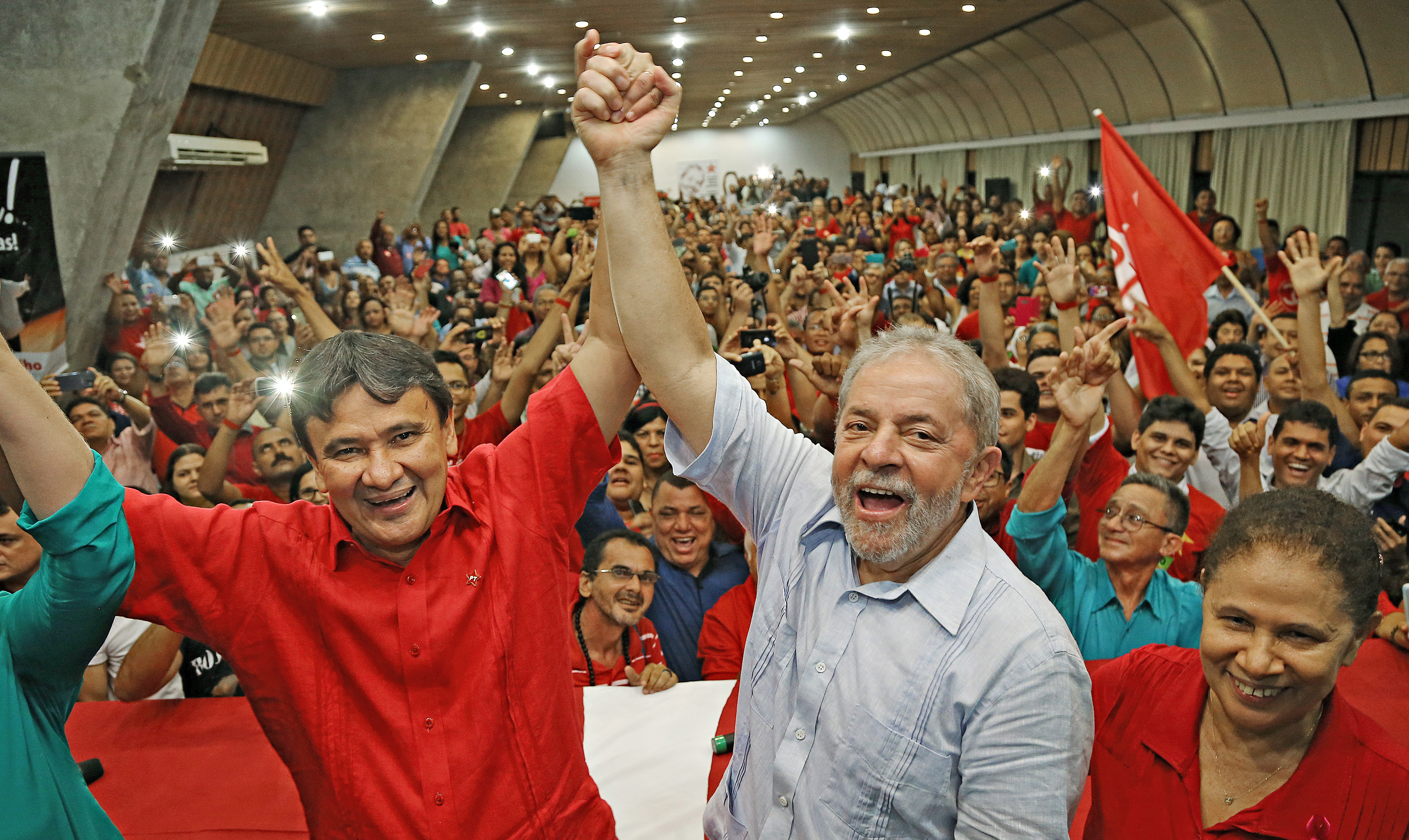 Lula defende educação como forma de garantir conquistas