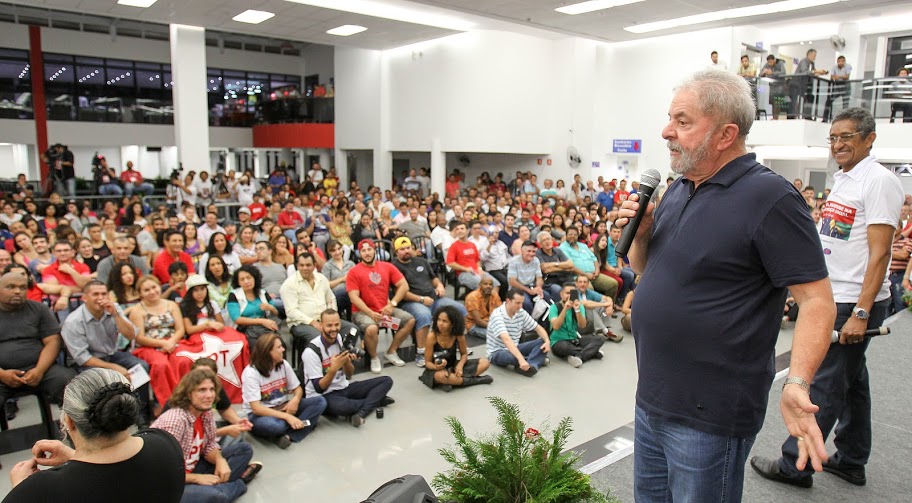 Lula participa da abertura do 3º Congresso da Juventude do PT