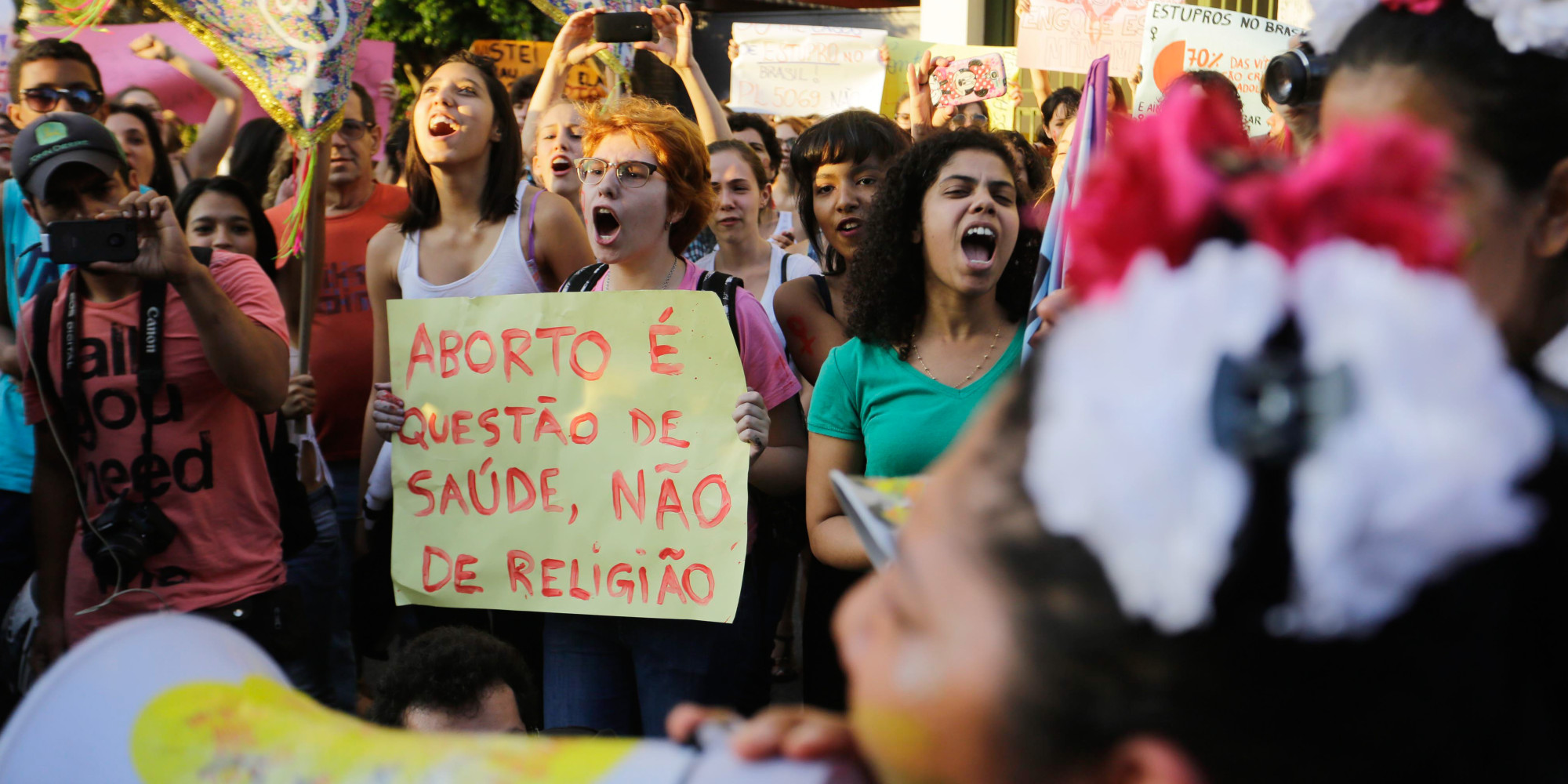 Para jornal, restringir aborto em caso de estupro é retrocesso