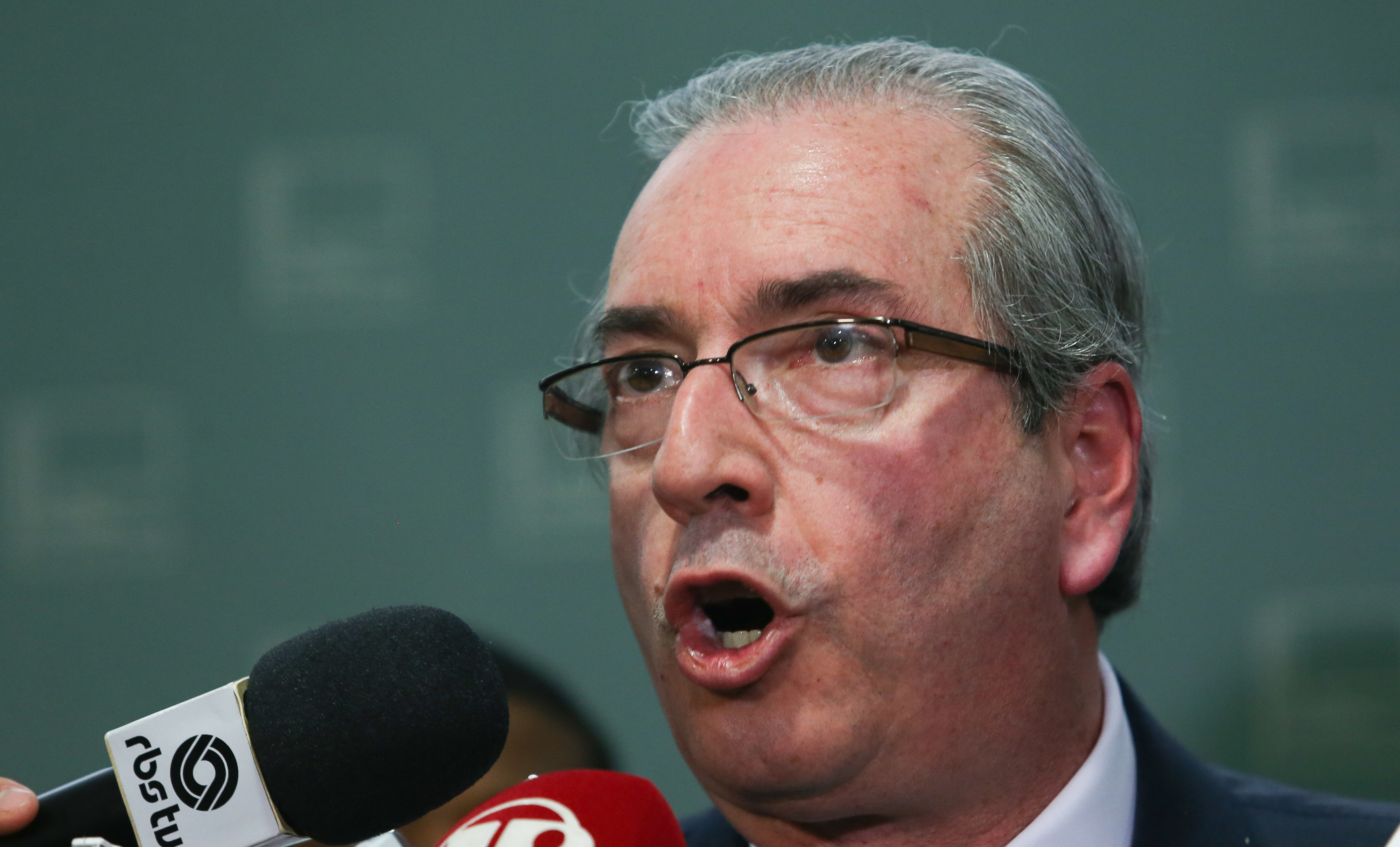 Conselho de Ética aprova continuar com processo de cassação de Cunha