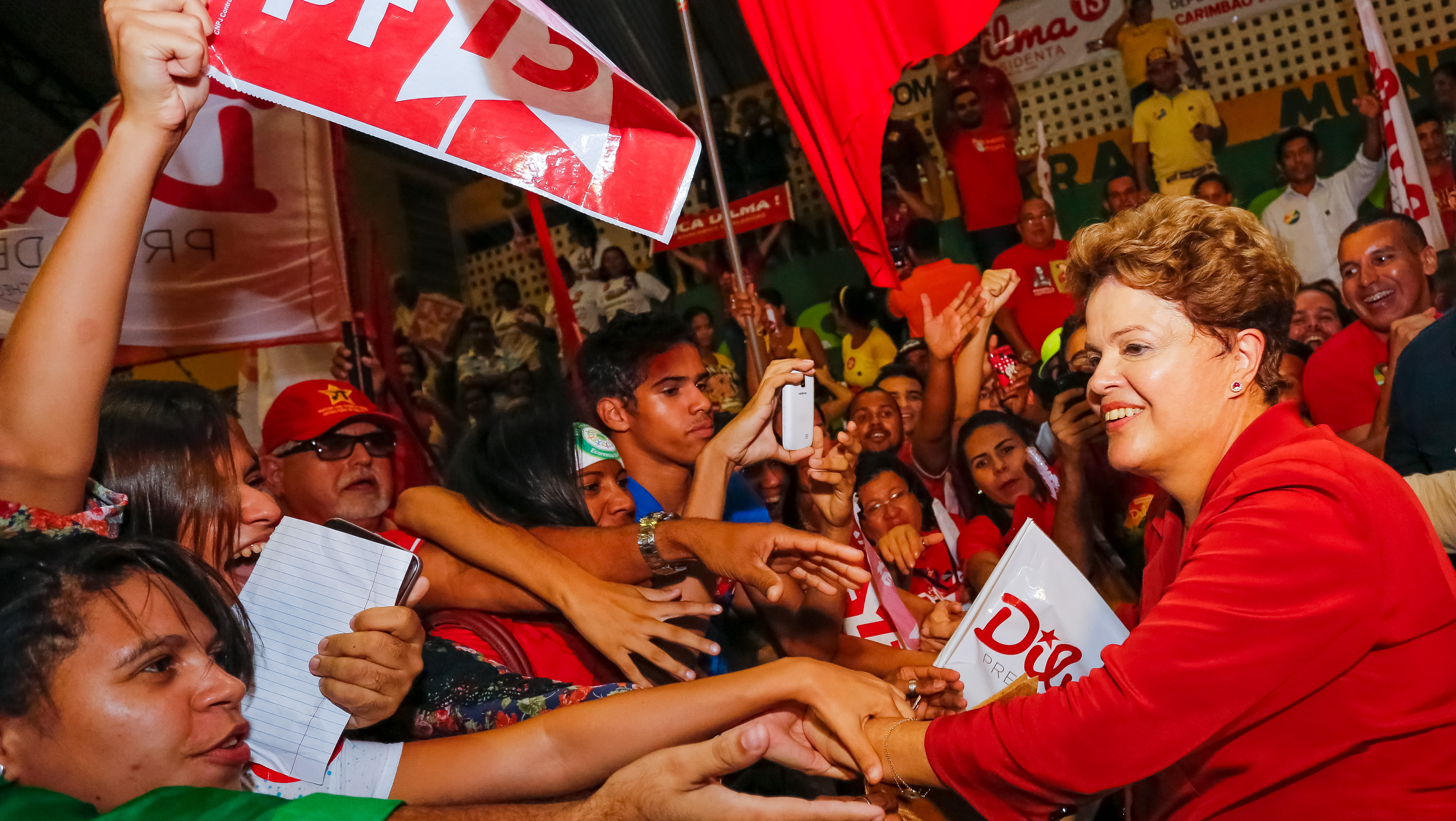 Dilma comemora 68 anos com mensagens de carinho e apoio