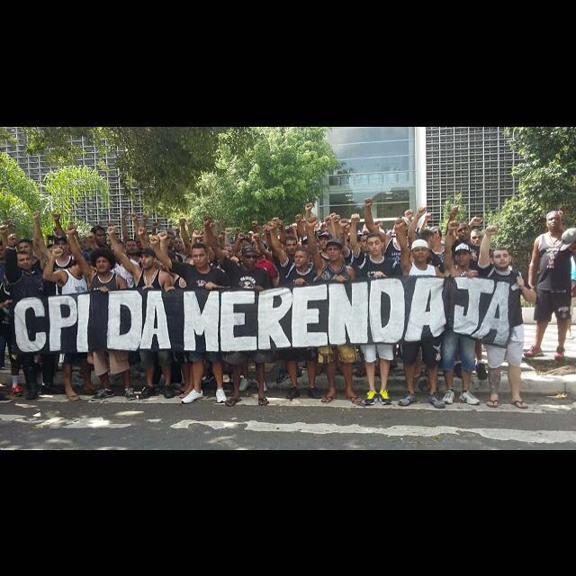 “Cadê a merenda?”: Gaviões protesta na Assembleia de São Paulo