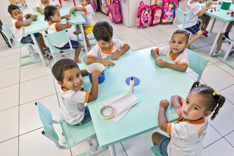 Com Bolsonaro, famílias pobres ficam sem acesso à creche