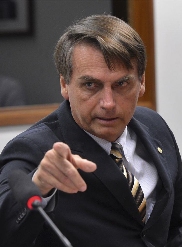 OAB-RJ condena defesa de tortura e protocola cassação de Bolsonaro