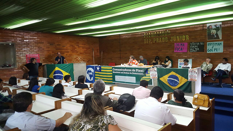 Comunicadores do Piauí lançam manifesto pela democracia