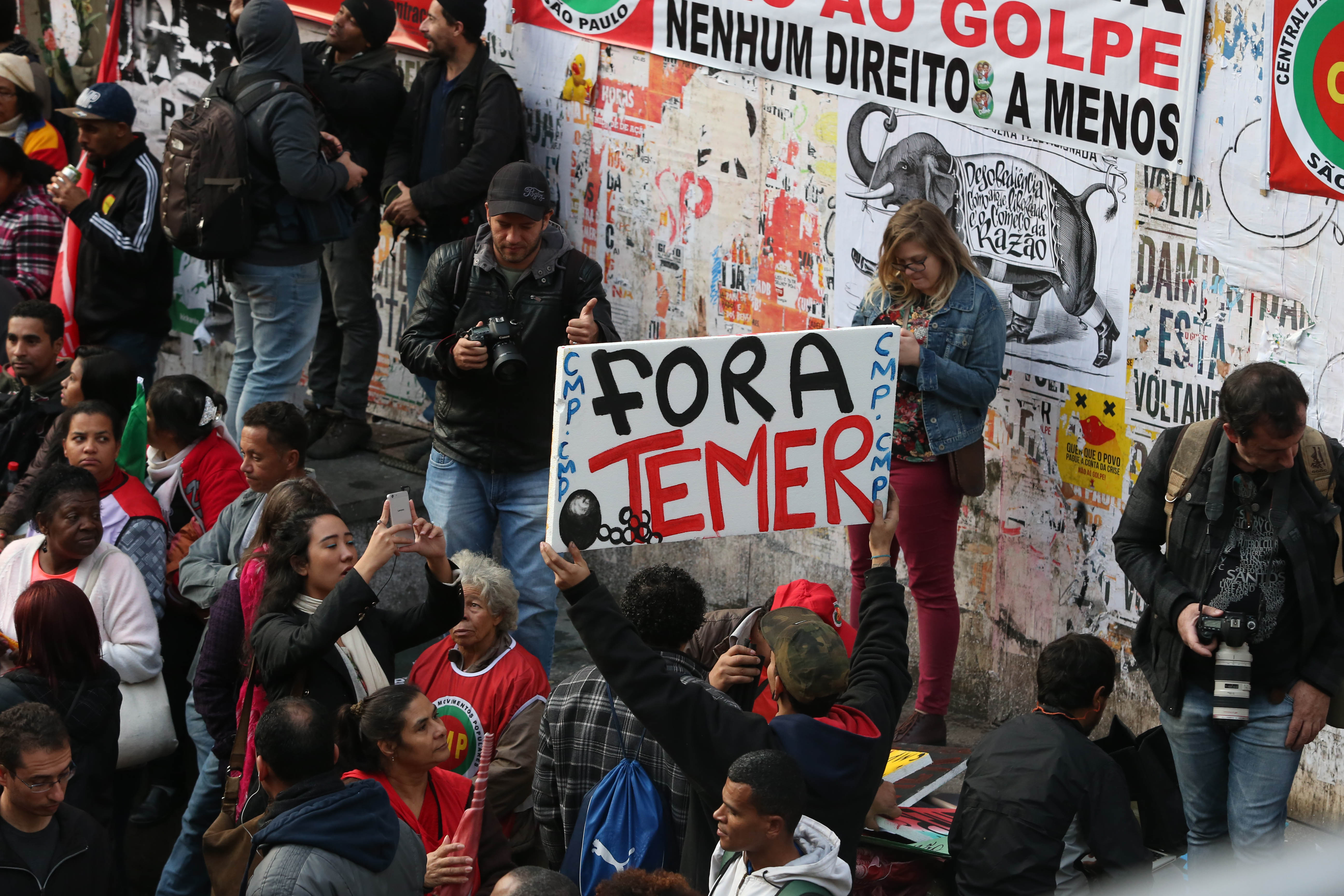 Ruas de todo Brasil viram palco para novos atos contra o golpe