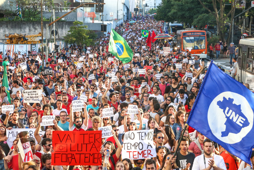 Fora, Temer: milhares saem às ruas em todo o Brasil contra o golpe