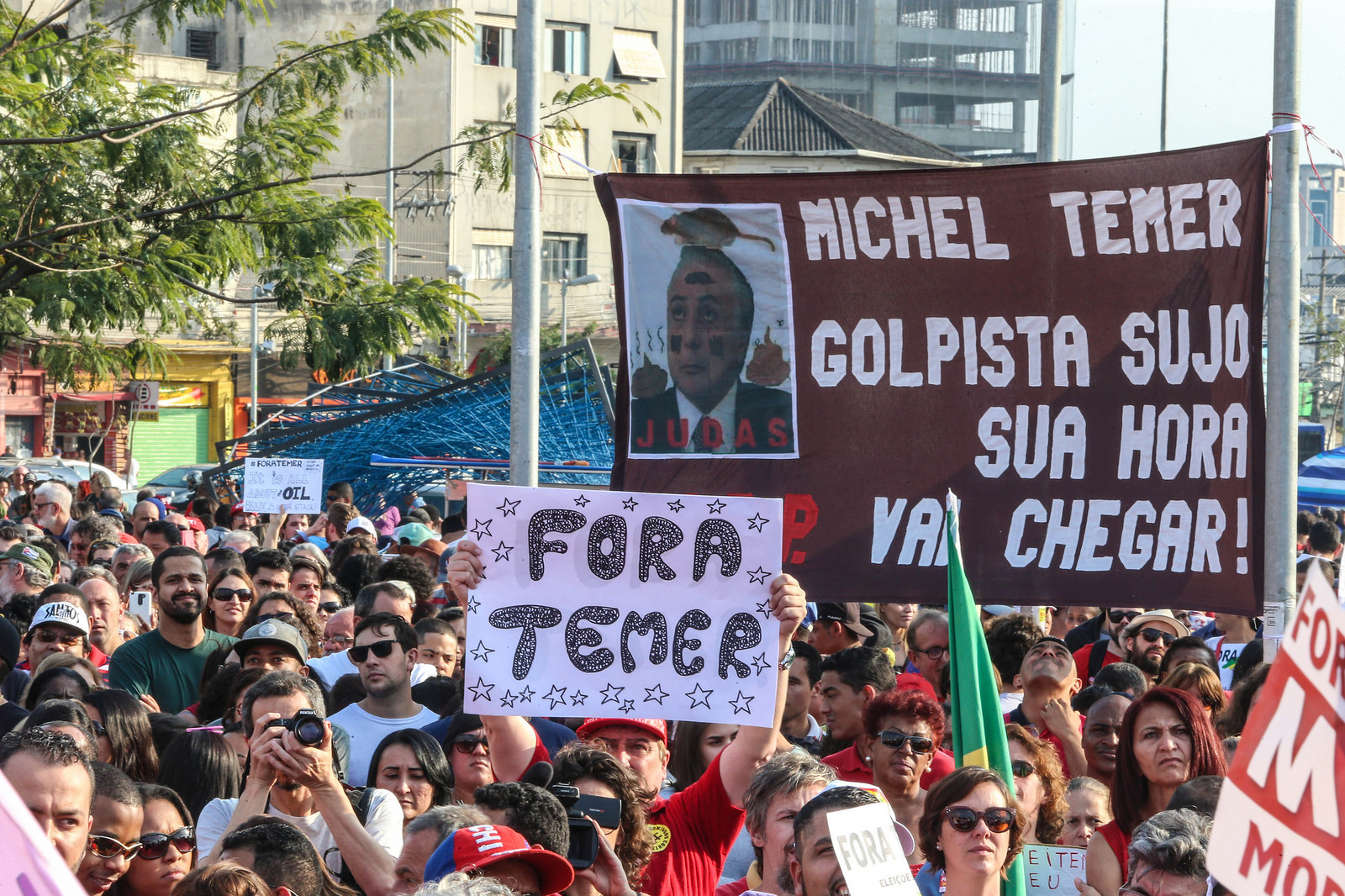 Ato ‘Fora Temer, Diretas já’ leva mais de 50 mil às ruas em SP