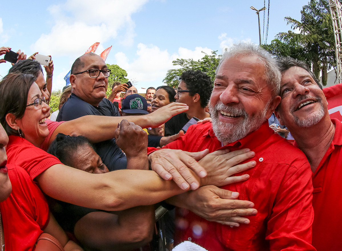 Movimentos lançam campanha em defesa de Lula nesta quinta-feira