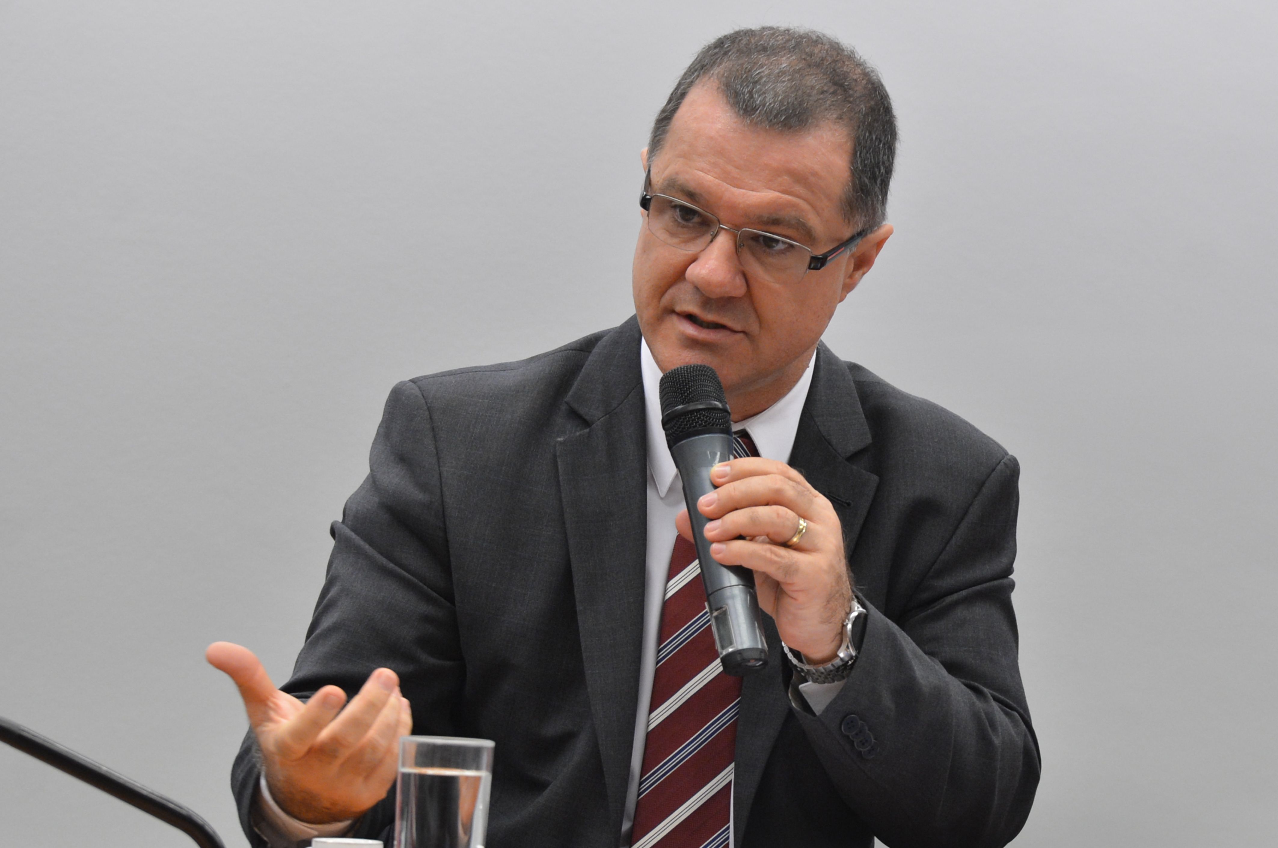 Assista: Ex-ministro Carlos Gabas fala sobre reforma da Previdência