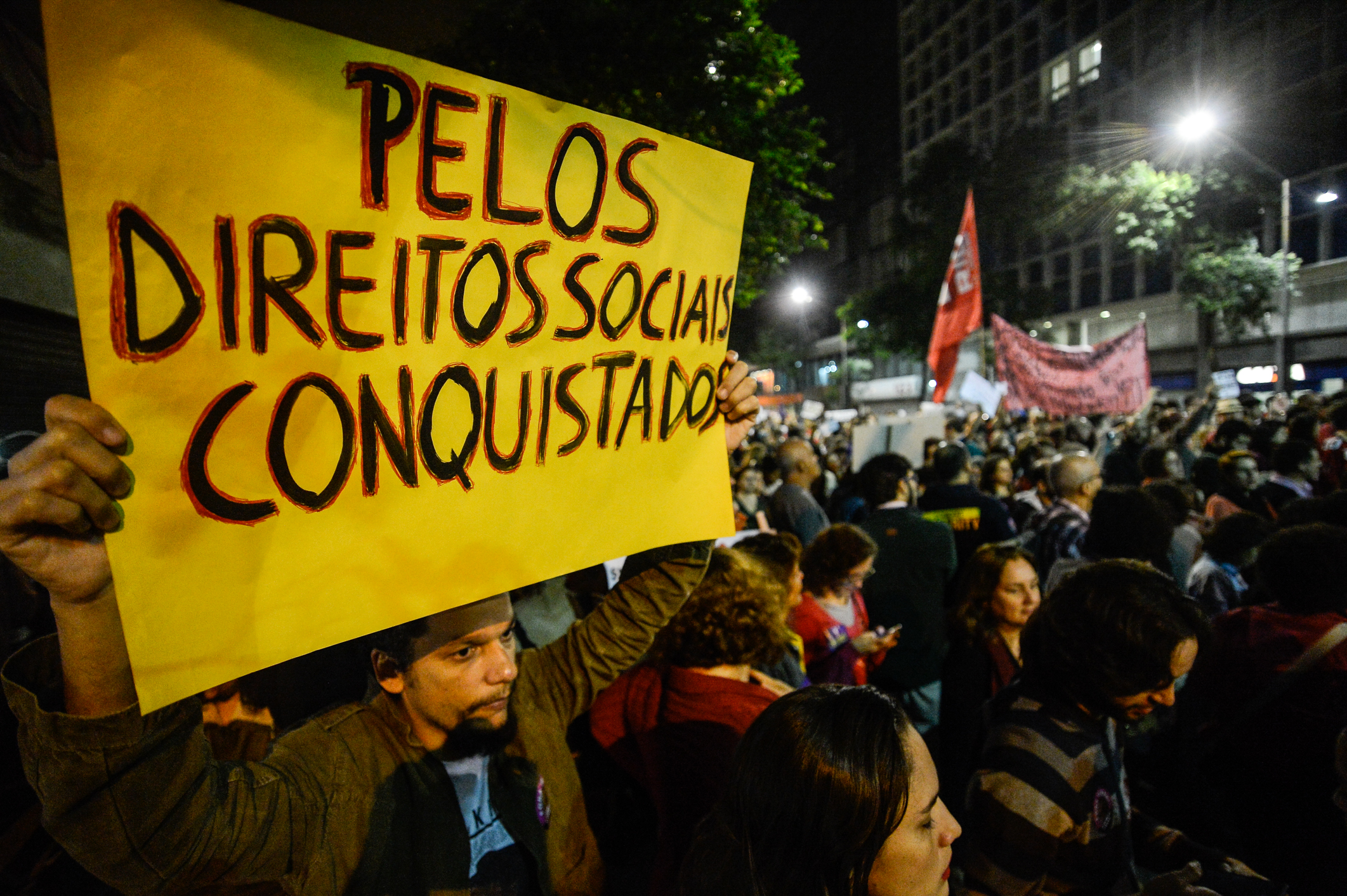 Yagoo Moura: A saída para a crise é pela esquerda