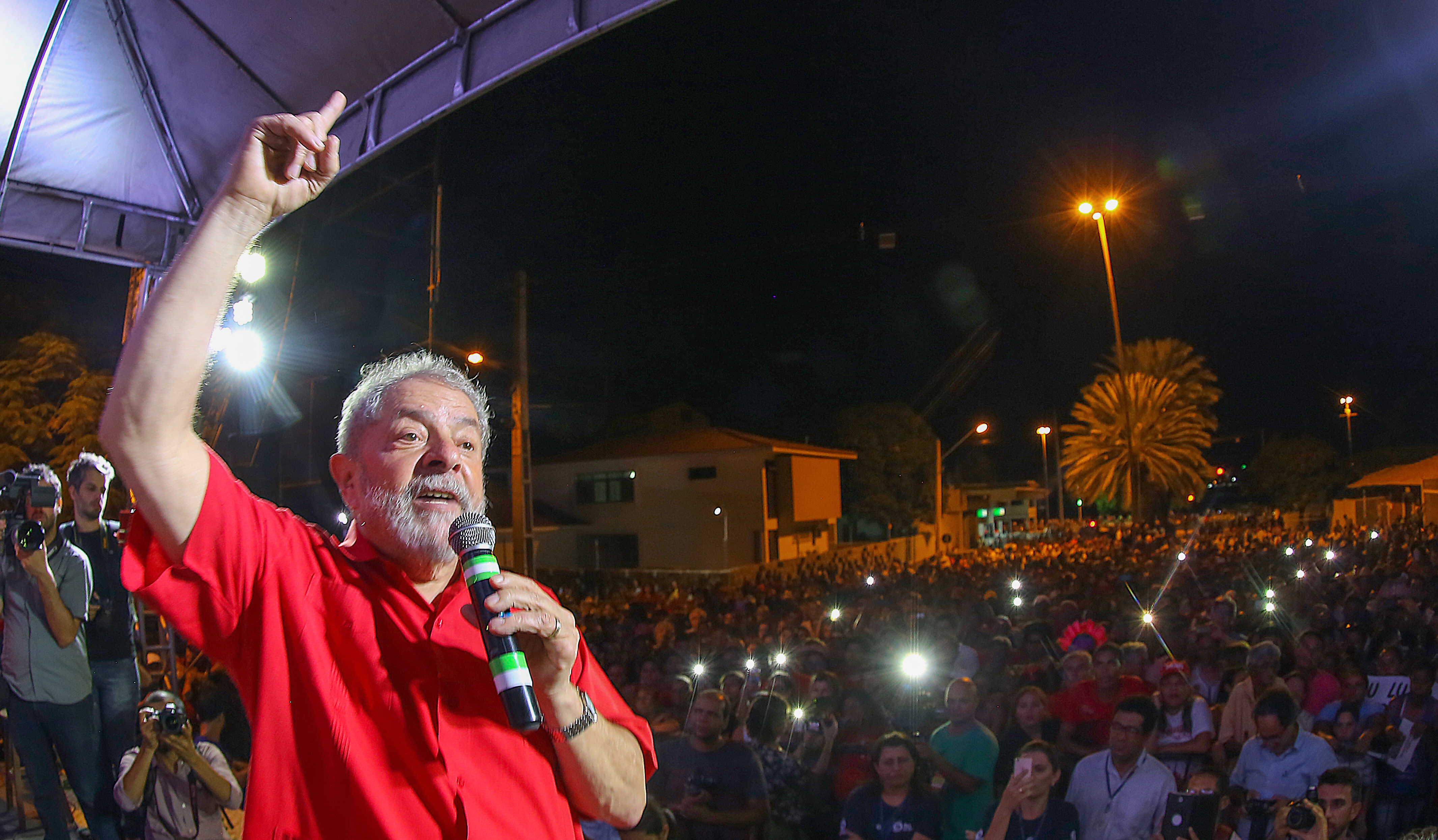 Farina e Rochinha: O “Muro” de Lula