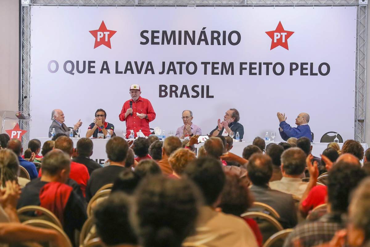 Juristas se organizam contra ilegalidades cometidas contra Lula