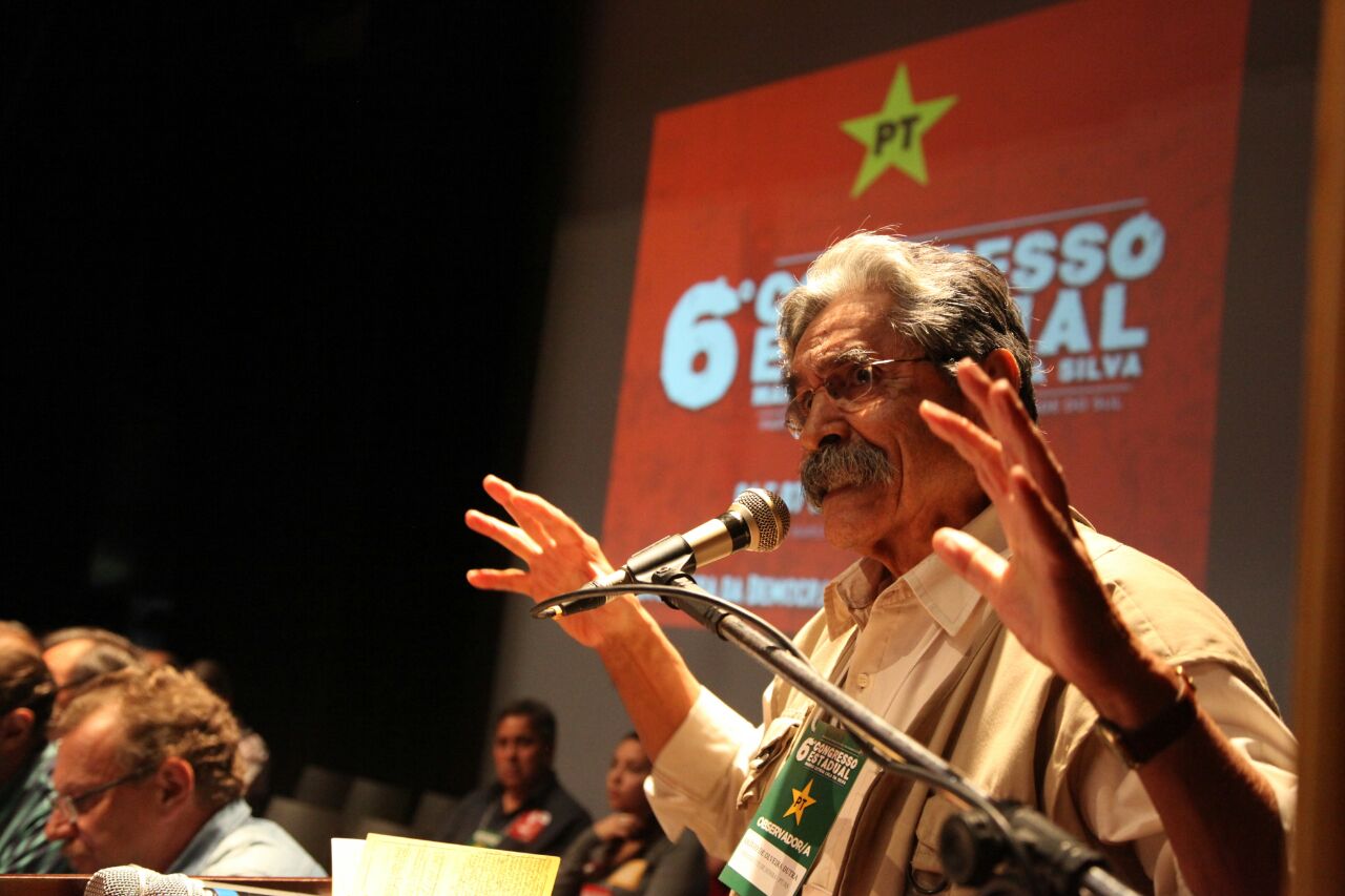 Veja: Olívio Dutra visita Acampamento Lula Livre neste sábado
