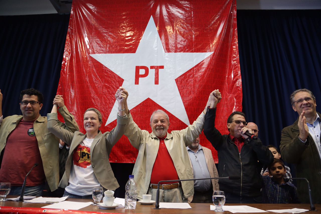 Lula: “Nunca o Brasil precisou tanto do PT como agora”