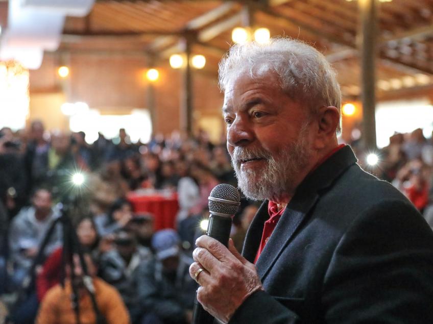 Lula: “A única coisa que não vale é a gente perder a esperança”