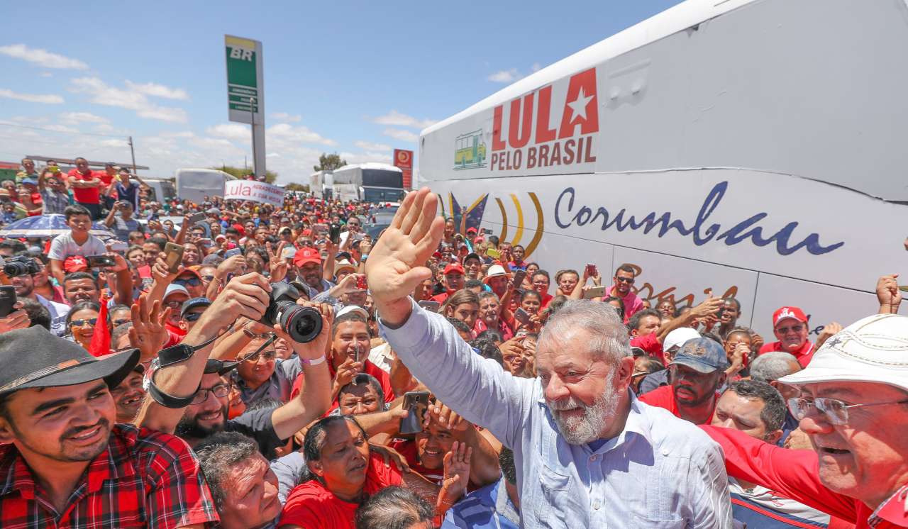 Agência PT rodou o dobro dos ônibus da caravana Lula Pelo Brasil