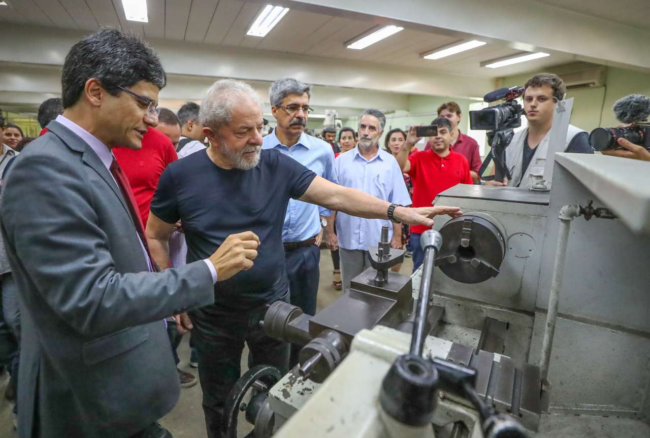 Lula visita Instituto Federal Fluminense em Campos (SP)