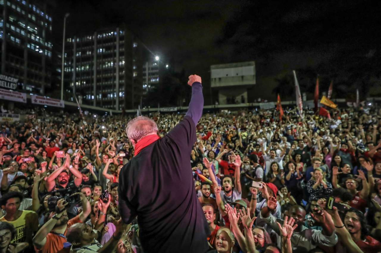 Confira as fotos do grande ato de encerramento com Lula na UERJ