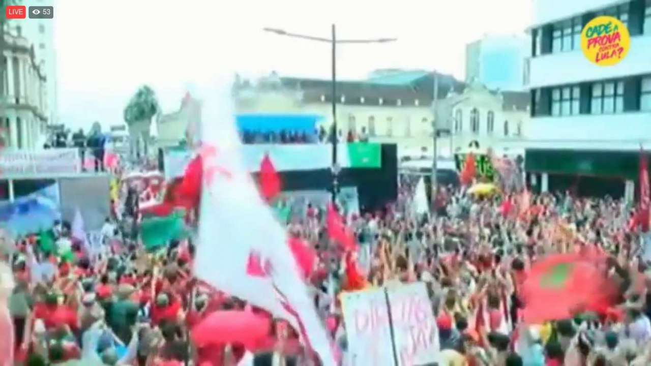 Assista: Grande Marcha da Esquina Democrática em Porto Alegre