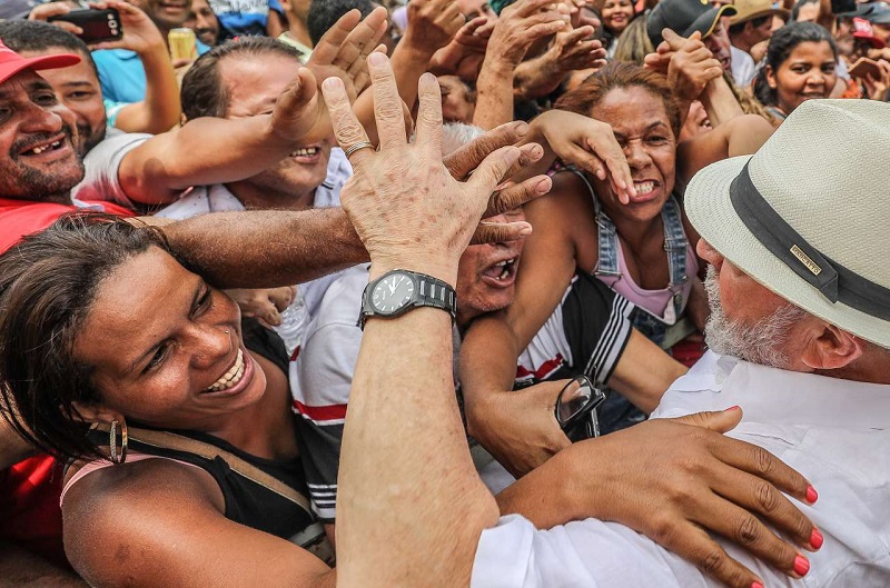 Manifesto pró candidatura de Lula passa das 230 mil assinaturas