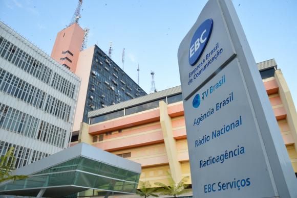 EBC sofre com desvio de função e editor é demitido