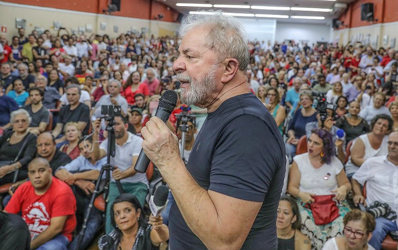 Lula: “O que está acontecendo comigo não é nada perto que acontece com o povo”