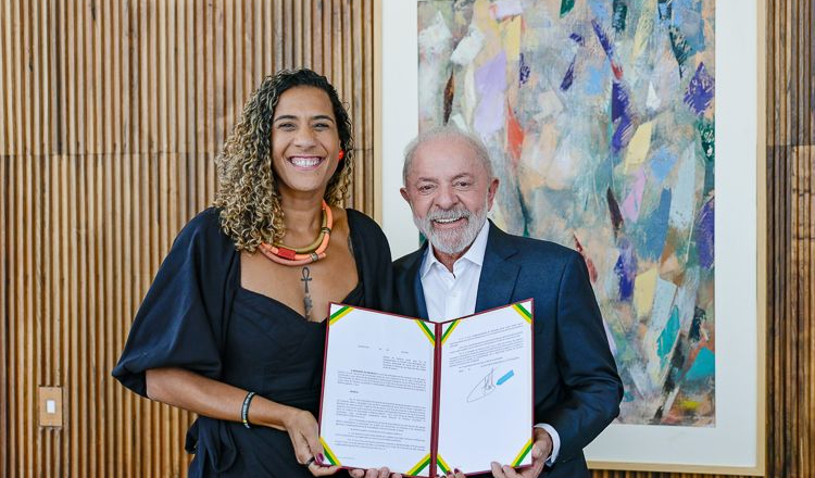 Avanço histórico: Lula assina 28 decretos de desapropriação em territórios quilombolas