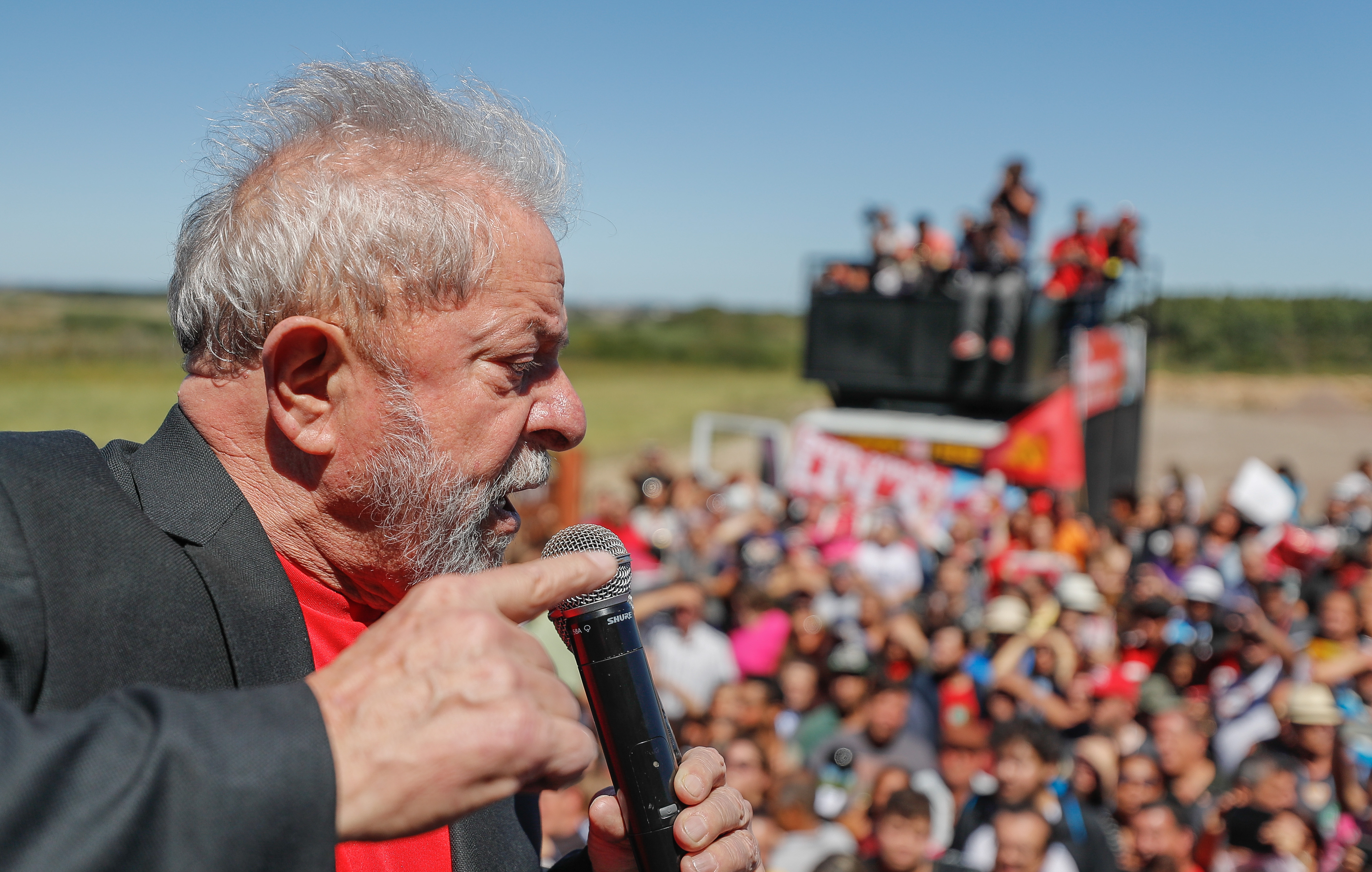 Lula em Bagé: “Quem hoje grita contra amanhã baterá palmas para nós”