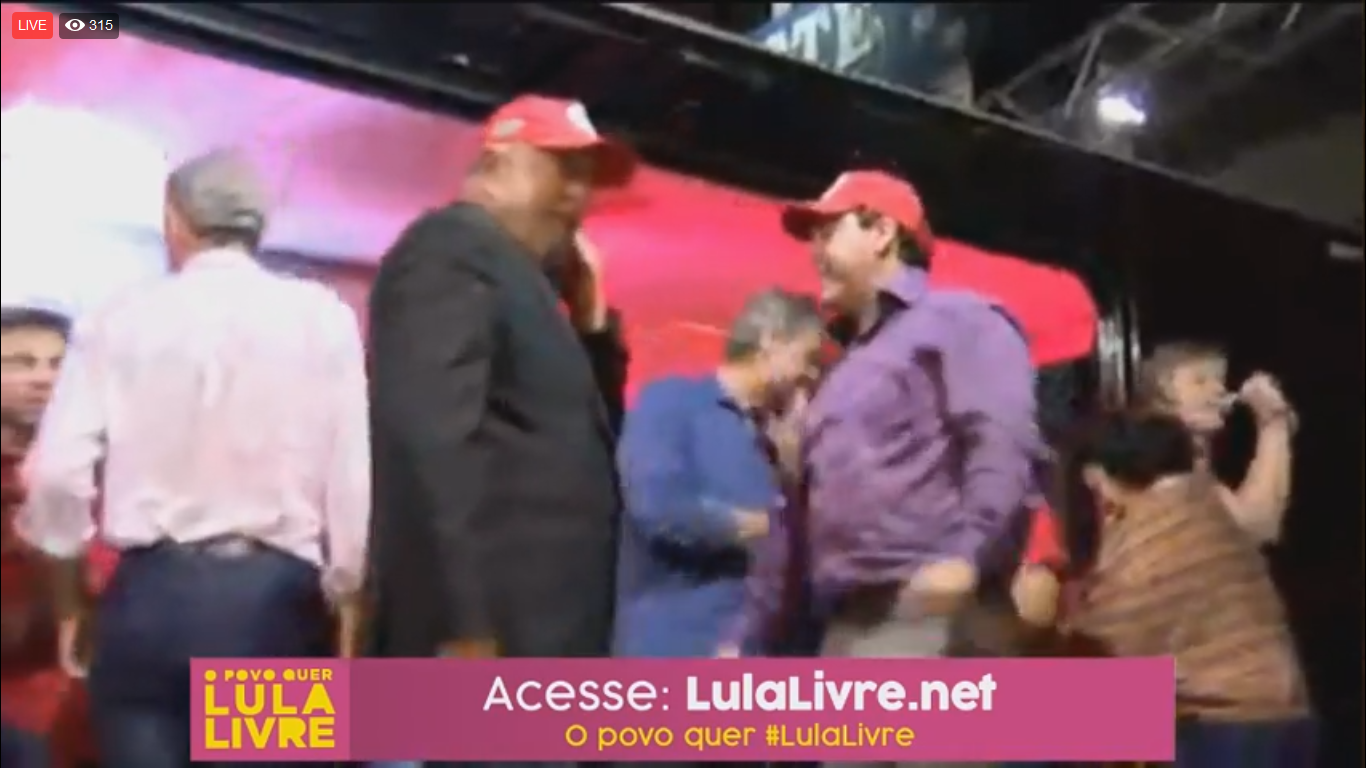 Assista o ato cultural com Lula em São Miguel do Oeste (SC)