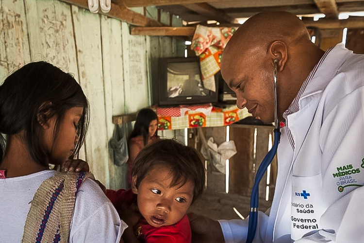 Mais Médicos leva 3.173 novos profissionais para regiões vulneráveis em todo o Brasil