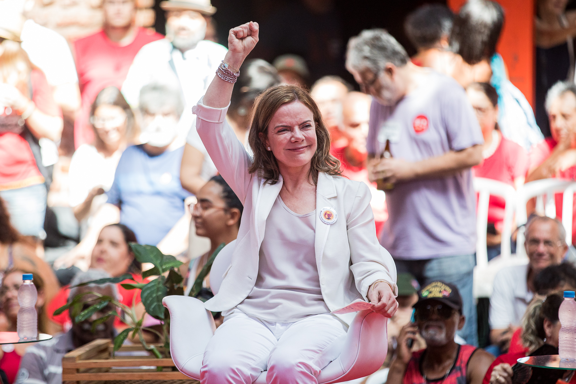 Gleisi: 8 de março será fundamental para fortalecer luta contra governo Bolsonaro