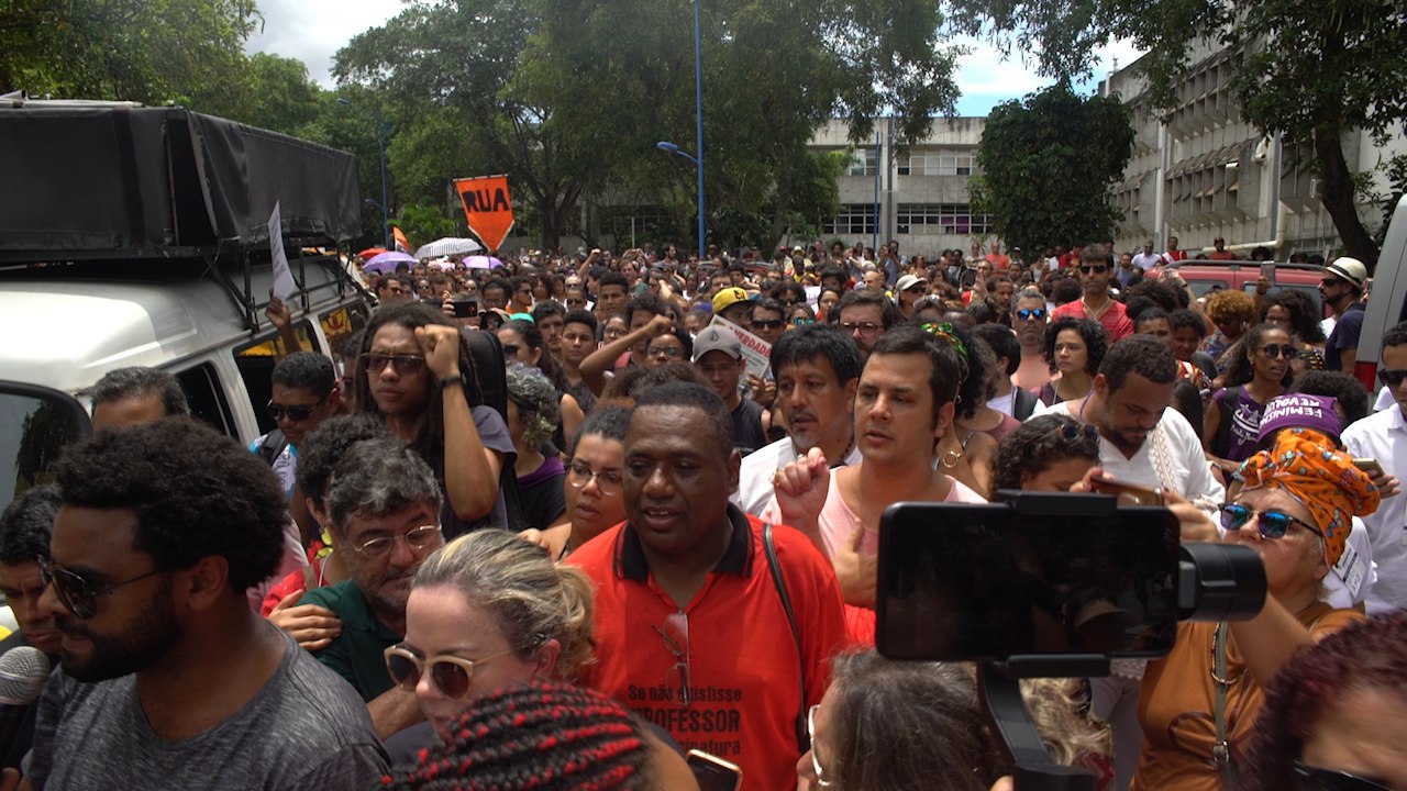 Multidão se mobiliza e presta tributo a Marielle Franco no FSM