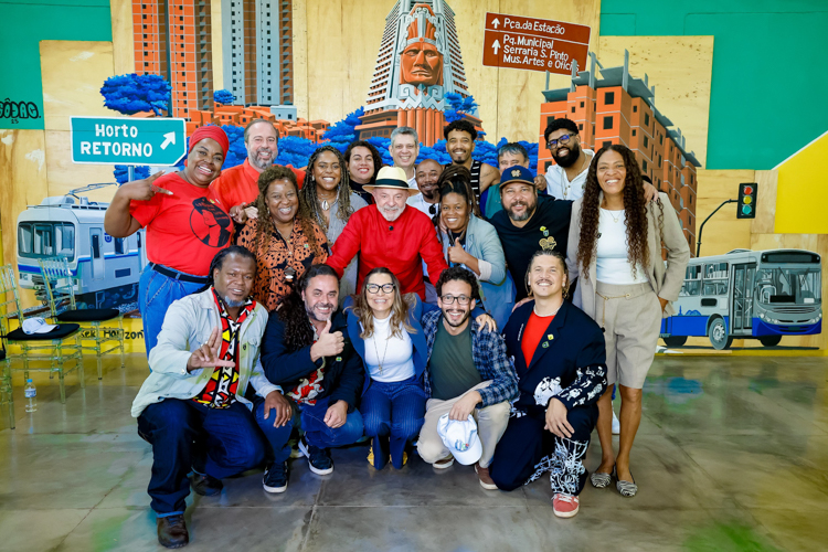 Lula: “A democracia não é só o direito de votar, mas também ajudar a governar”