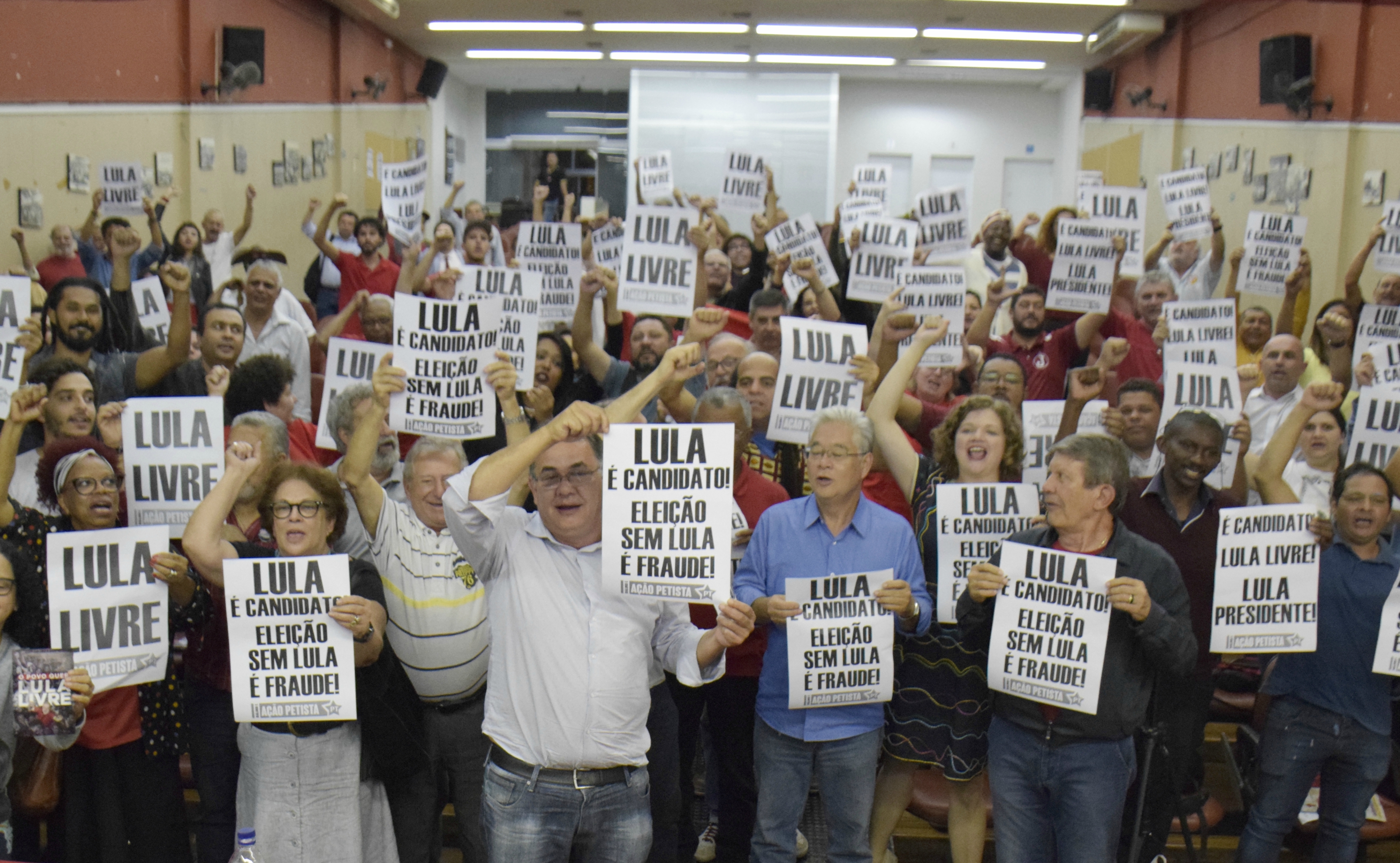 Plenária mostra grande mobilização por Lula Livre em São Paulo
