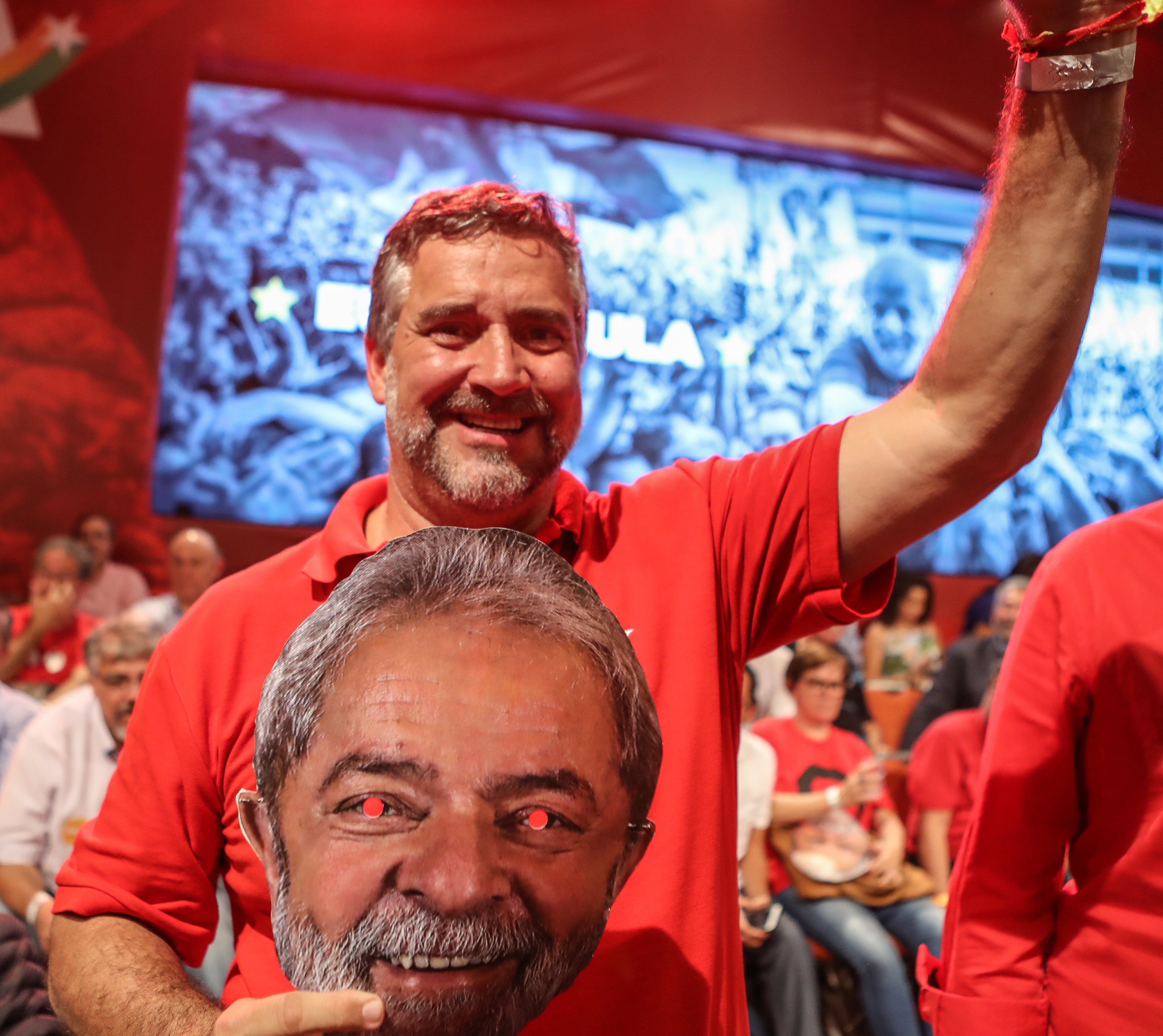 Veja: Imagens do lançamento da pré-candidatura de Lula em MG