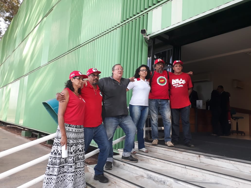 Ato extremo: grevistas farão novo ato no STF por Lula Livre