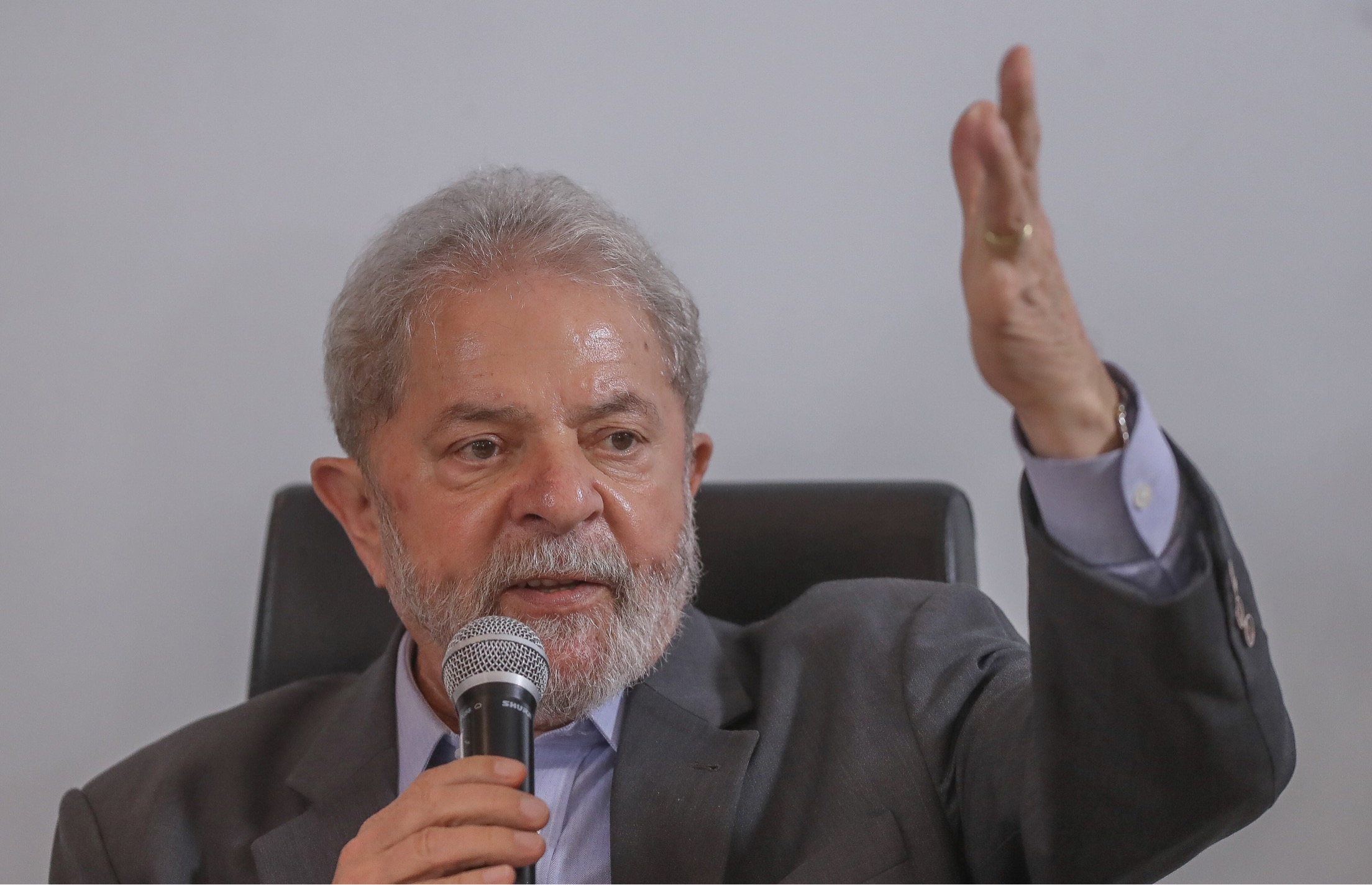 Com chance de soltura, Lula se torna o assunto mais comentado do Twitter