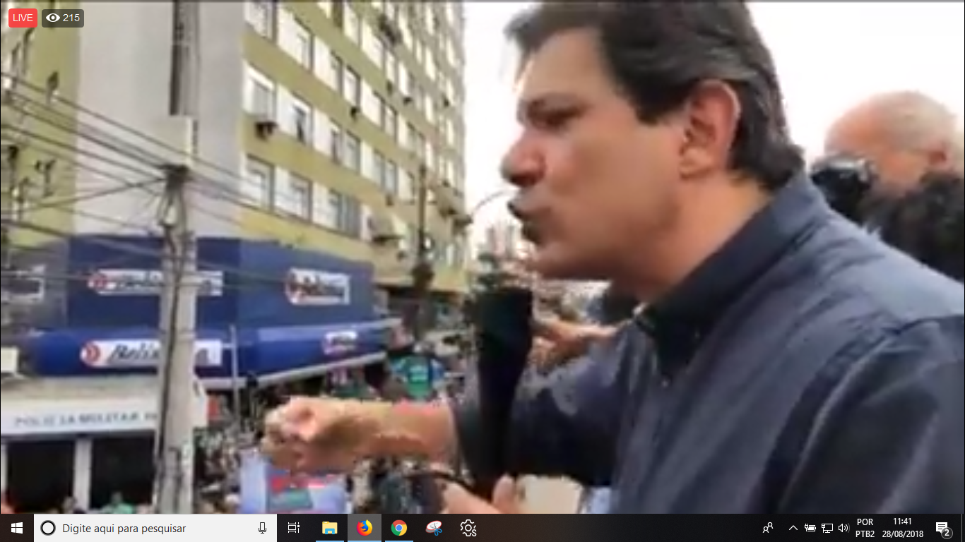 Assista: Haddad participa de ato da campanha de Lula no RJ