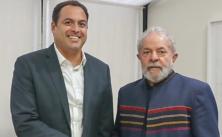 Apoiado pelo PT, Paulo Câmara lidera disputa pelo governo do PE