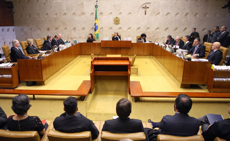 PSB quer anular no STF decisões judiciais que mantém Lula preso
