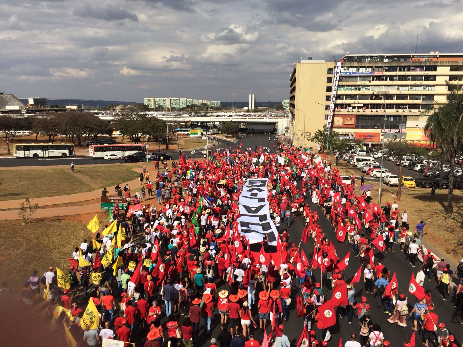 15 de agosto: o dia que Brasília ficou vermelha