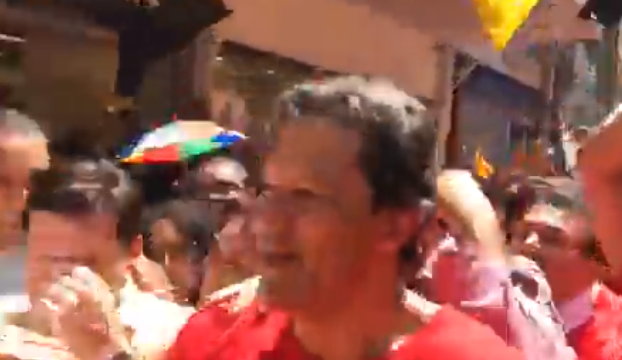 Assista: Caminhada e Ato de Haddad na Praça do Diário em Recife